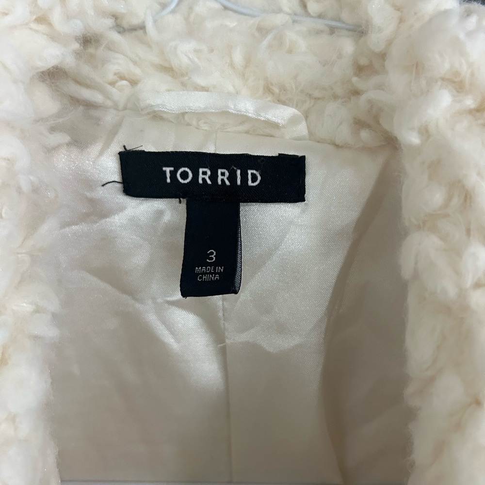 Torrid Cream Teddy Jacket - Picture 3 of 4